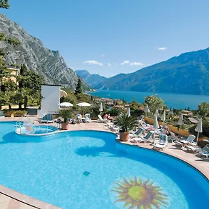 Hotel San Pietro Limone sul Garda
